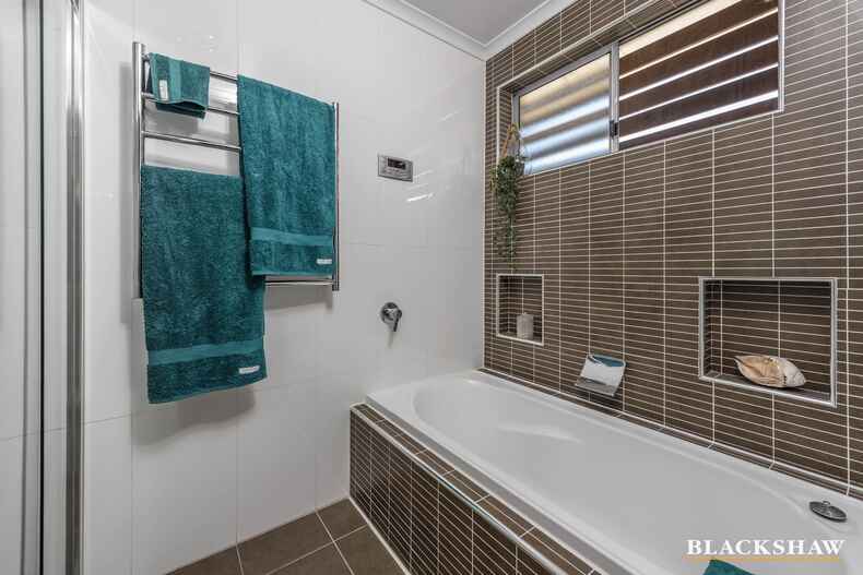 22 Nunan Crescent Oxley