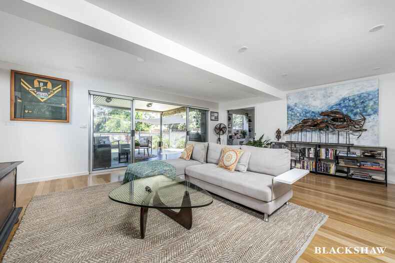 22 Nunan Crescent Oxley