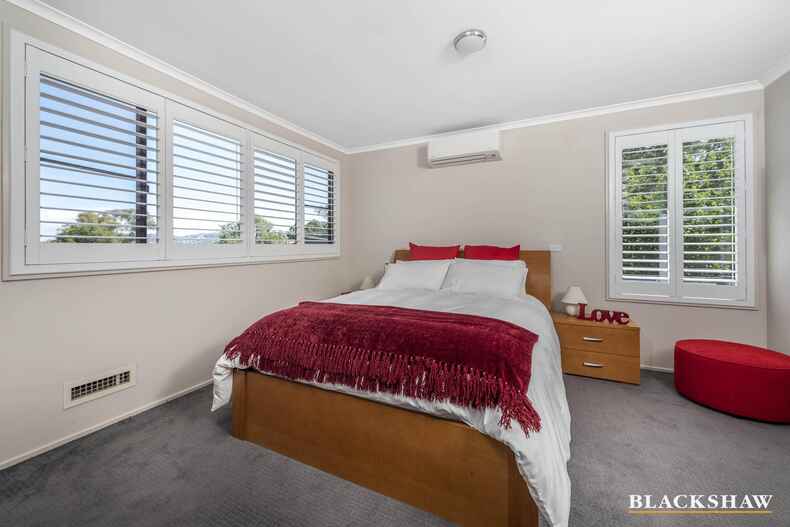 113 Heagney Crescent Chisholm