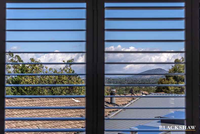 113 Heagney Crescent Chisholm