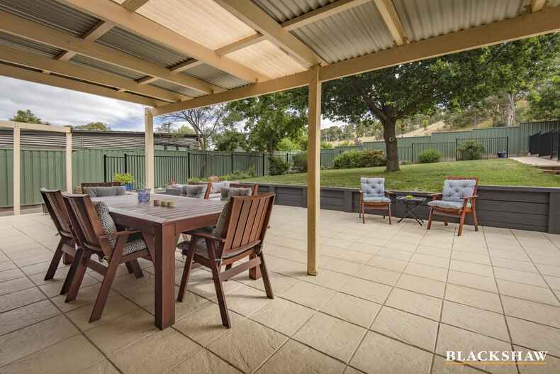 113 Heagney Crescent Chisholm