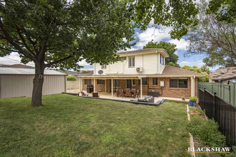 113 Heagney Crescent Chisholm
