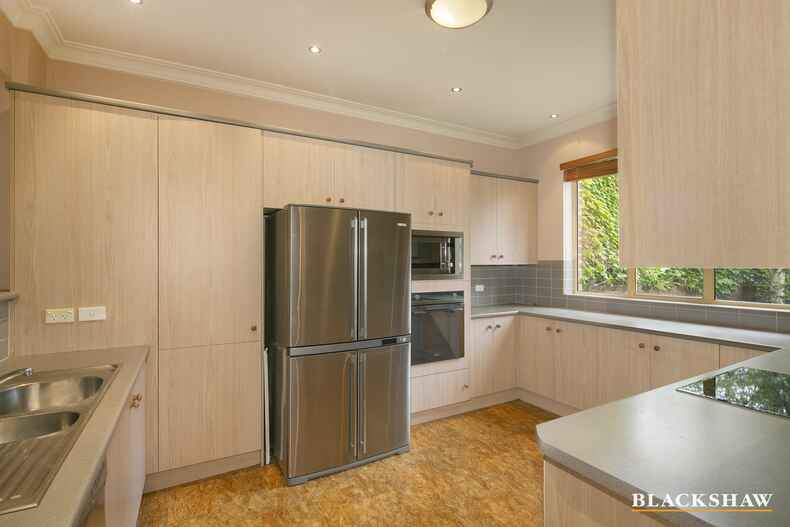 6/3 Ovens Street Kingston