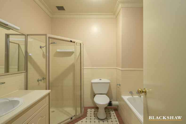 6/3 Ovens Street Kingston