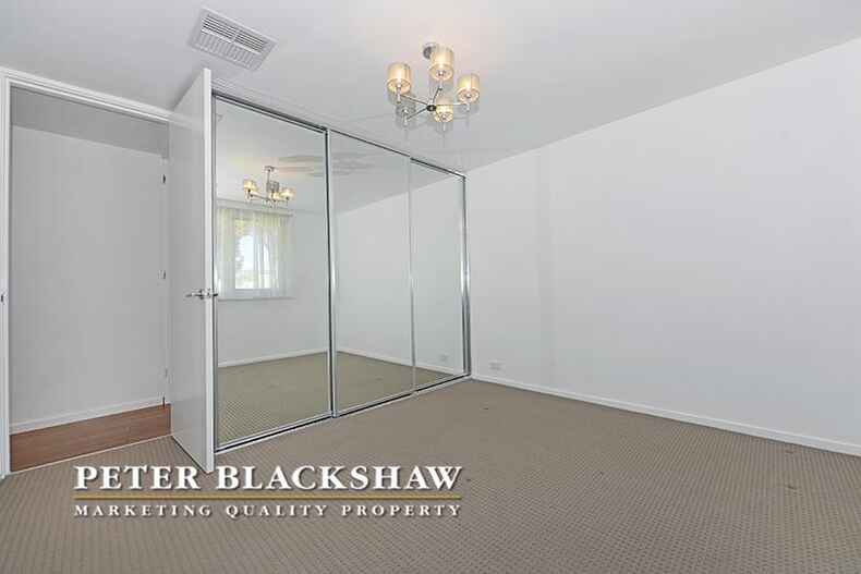 1 Sinclair Street Kambah