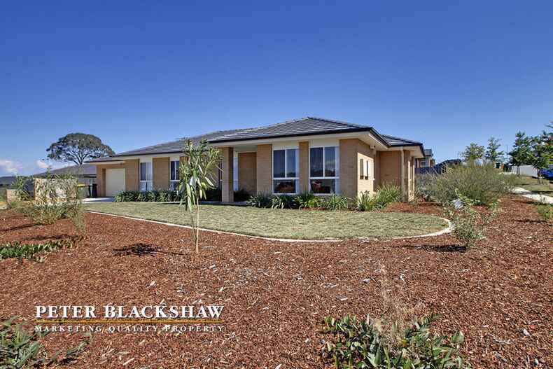 32 Muriel Stewart Circuit Bonner