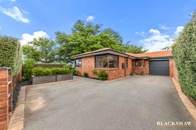 14B Hooker Street Yarralumla