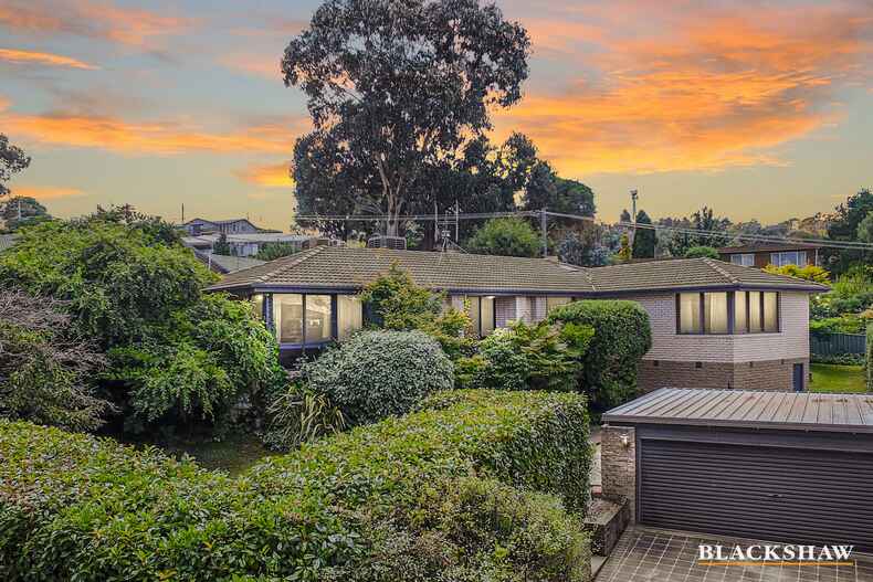 63 Buvelot Street Weston