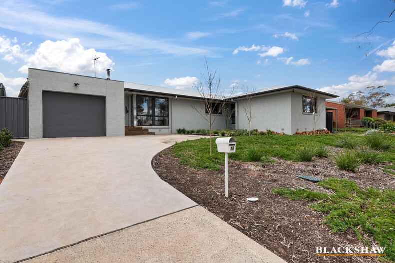 18 Clifford Crescent Melba