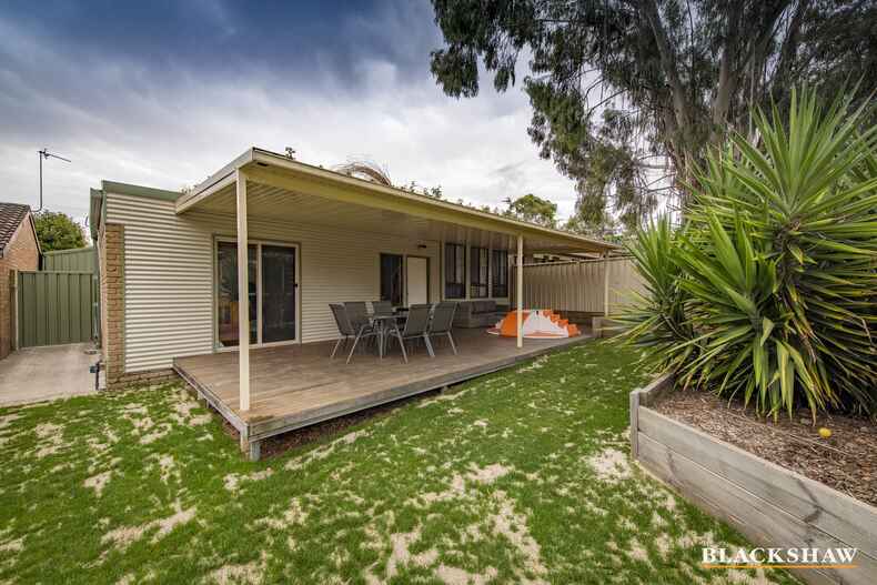 9 Moloney Close Calwell