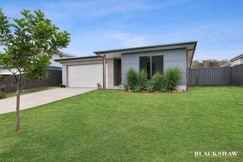 5 Gillan Grove Broulee