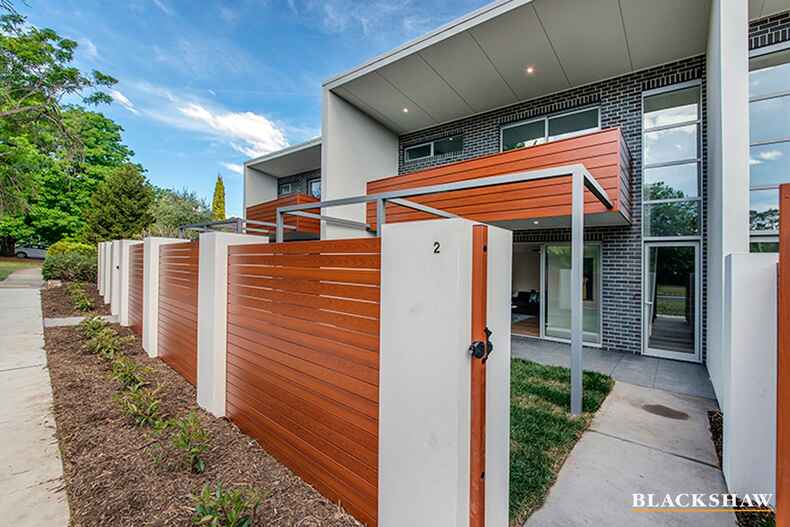 2/155 Strickland Avenue Deakin