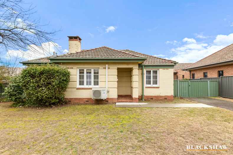 34 Lockyer Street Griffith