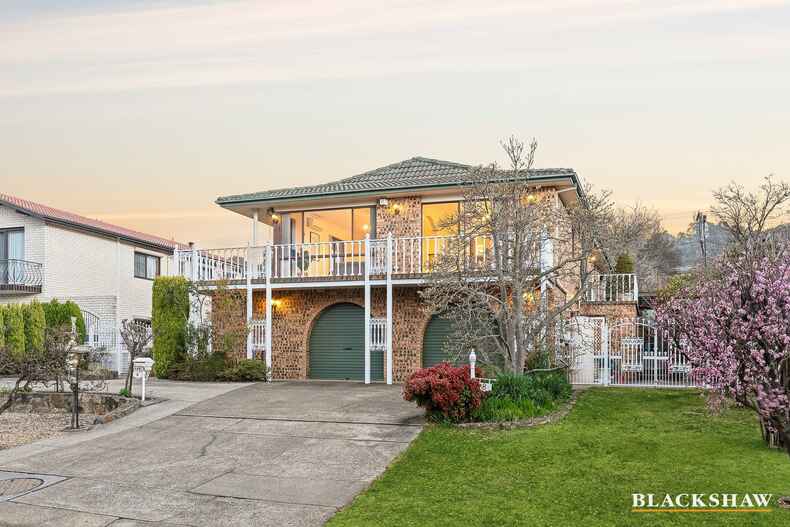 8 Meston Place Fadden