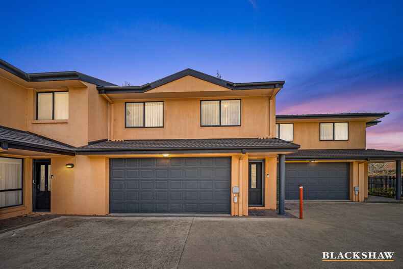 2/56 Tharwa Road Queanbeyan