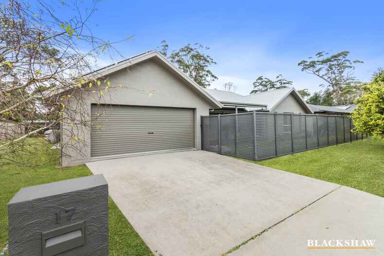 17 Woolabar Drive Broulee