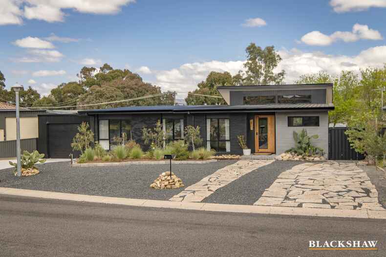 8 Lacey Place Kambah