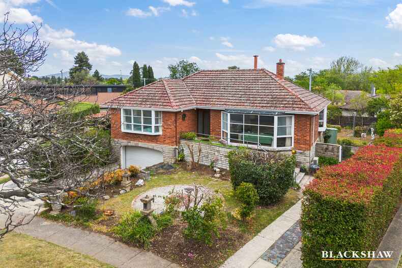 5  Babbage Crescent Griffith