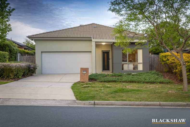 6 Mary Lee Street Bonython