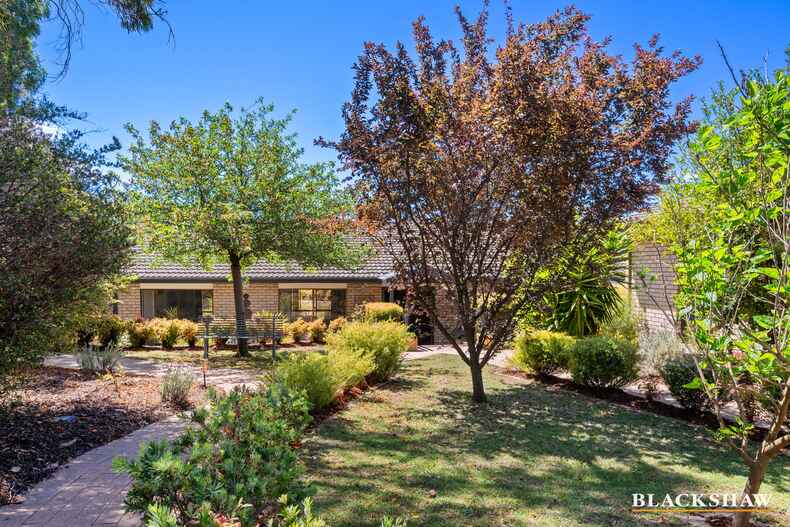 3 McKinley Circuit Calwell