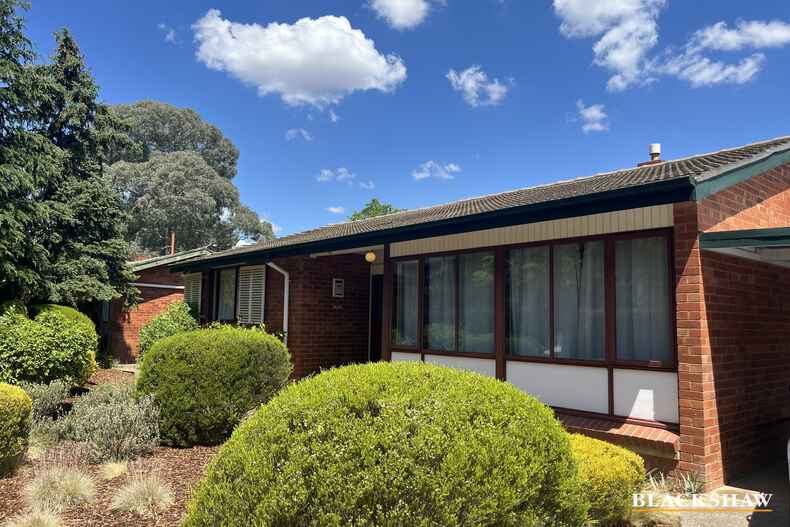 21 Oliver Street Lyneham