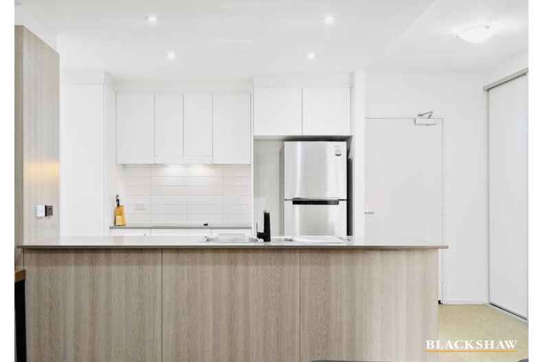 85/121 Easty Street Phillip