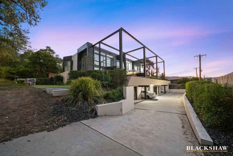 2/4 Endeavour Street Red Hill