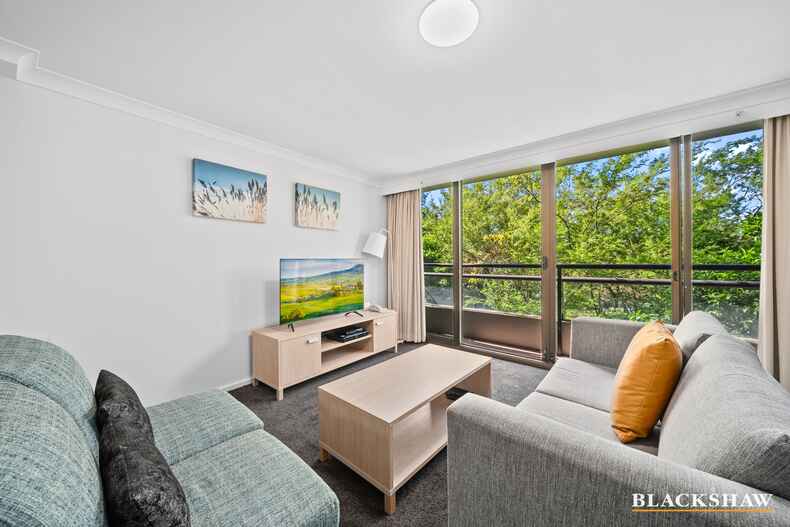 105/2 Marcus Clarke Street City