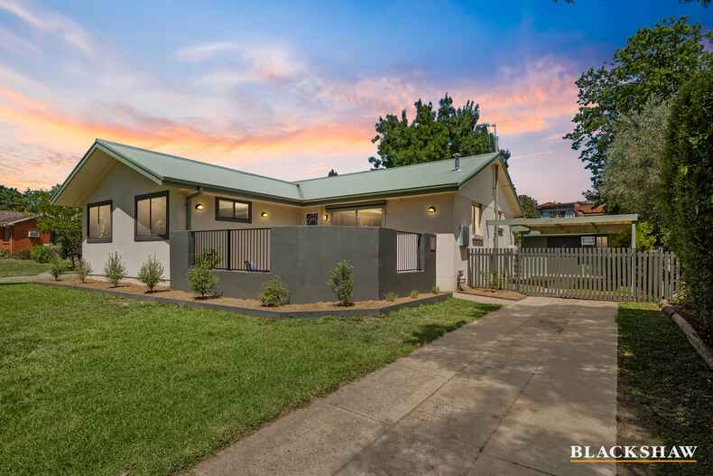 8 Lochbuy Street Macquarie