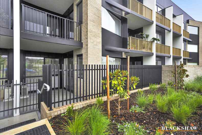 5/125 Wellsvale Drive Googong