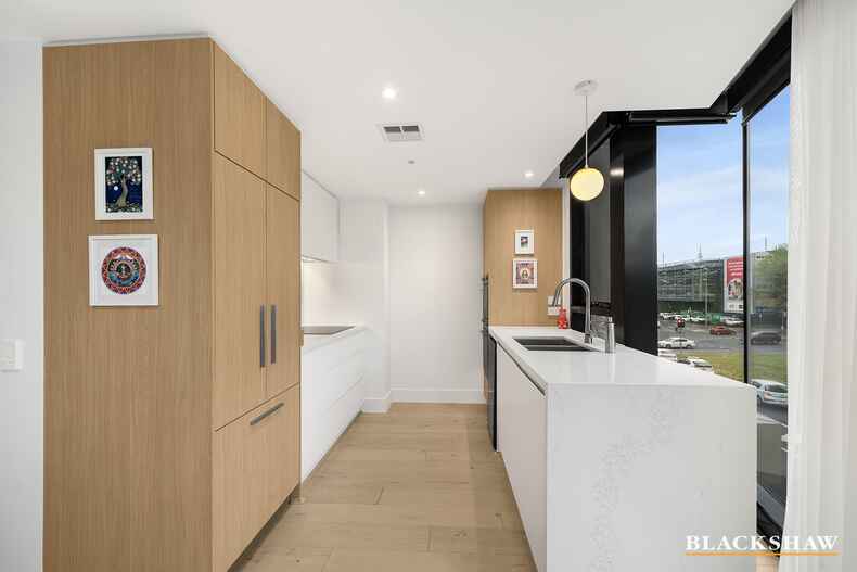 233/81 Cooyong Street Reid