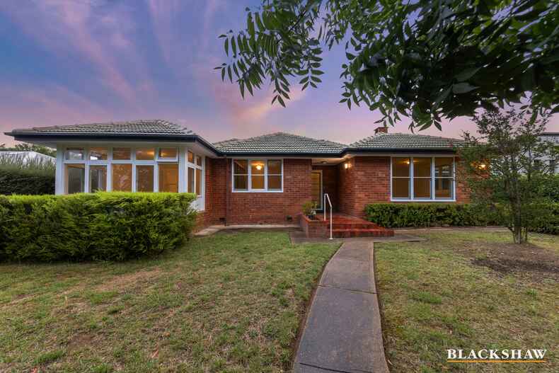 5 Drummond Row Yarralumla