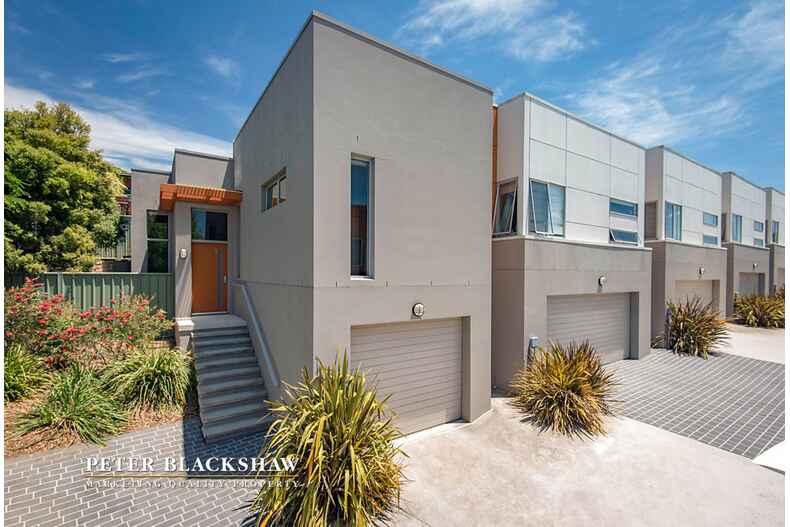 5/2-4 Cassidy Street Queanbeyan West