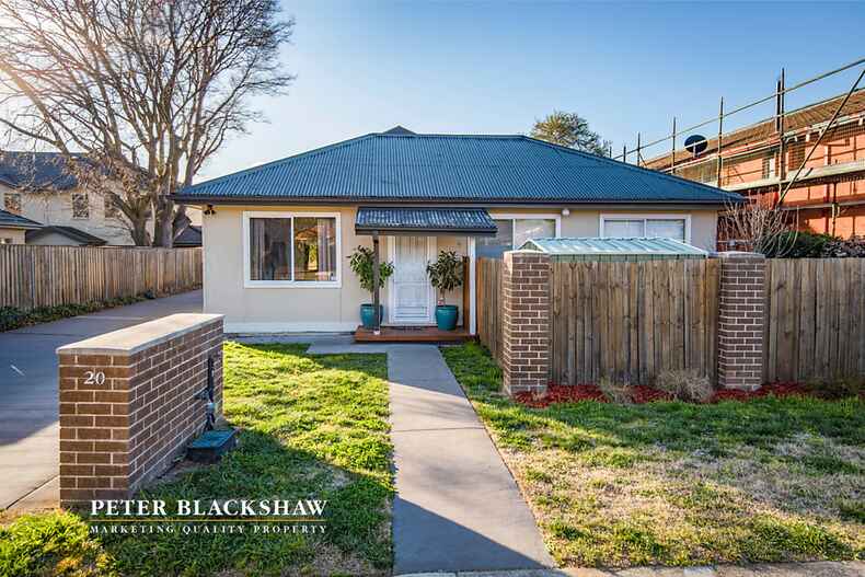 1/20 Mowatt Street Queanbeyan East