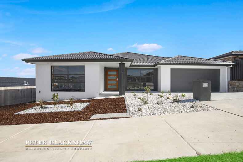 9 Yamma Way Moncrieff